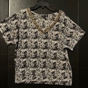 I.N. Studio Black and White Boxy Short Sleeve Blouse